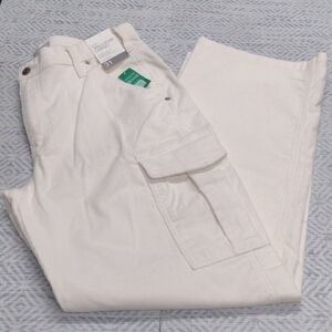 GAP Women's Corduroy Cream Straight Leg Pants